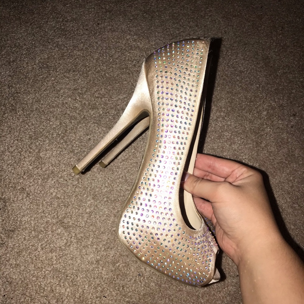 Jennifer Lopez heels - Picture 2 of 2